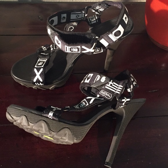 teva hiking stiletto